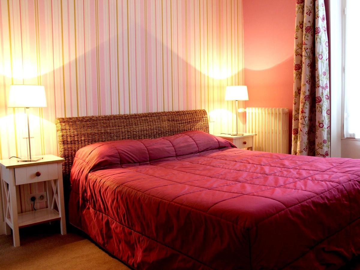 Hotel Les Aubepines Illiers-Combray Zewnętrze zdjęcie