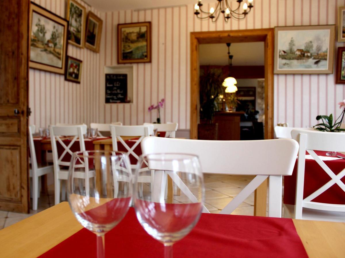 Hotel Les Aubepines Illiers-Combray Zewnętrze zdjęcie